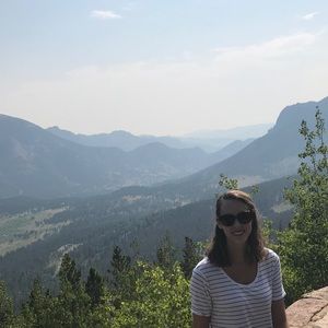 Meet your Posher, Casey